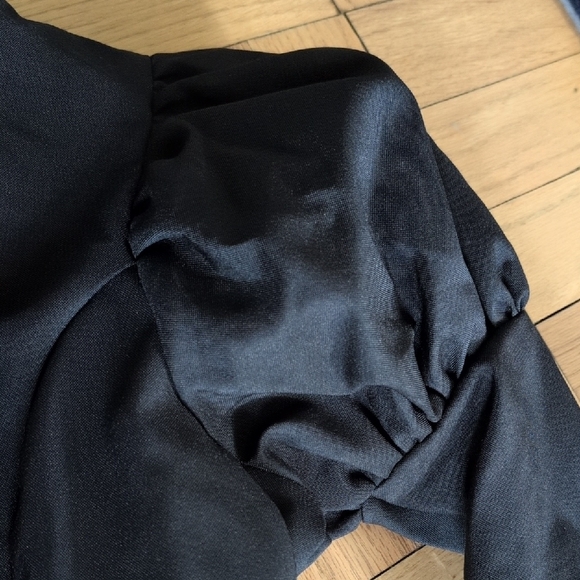 Black Wicked Witch Costume with Hat and Veil - Wizard Of Oz - Picture 3 of 9